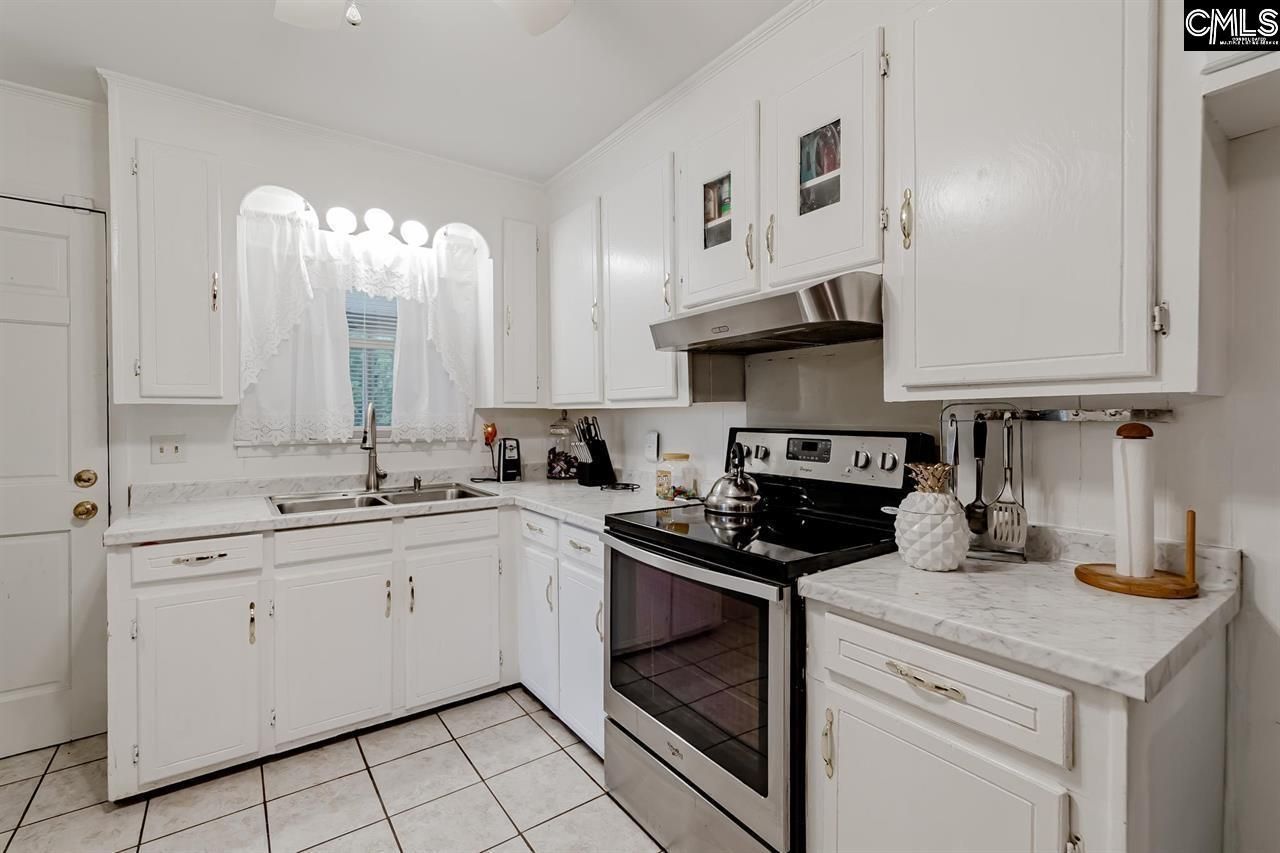 4032 Tavineer Drive Photo 6