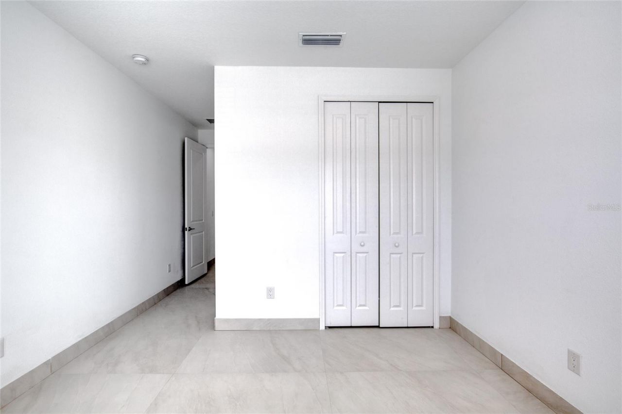 672 Hang Loose Way, Daytona Beach, FL 32124 Photo