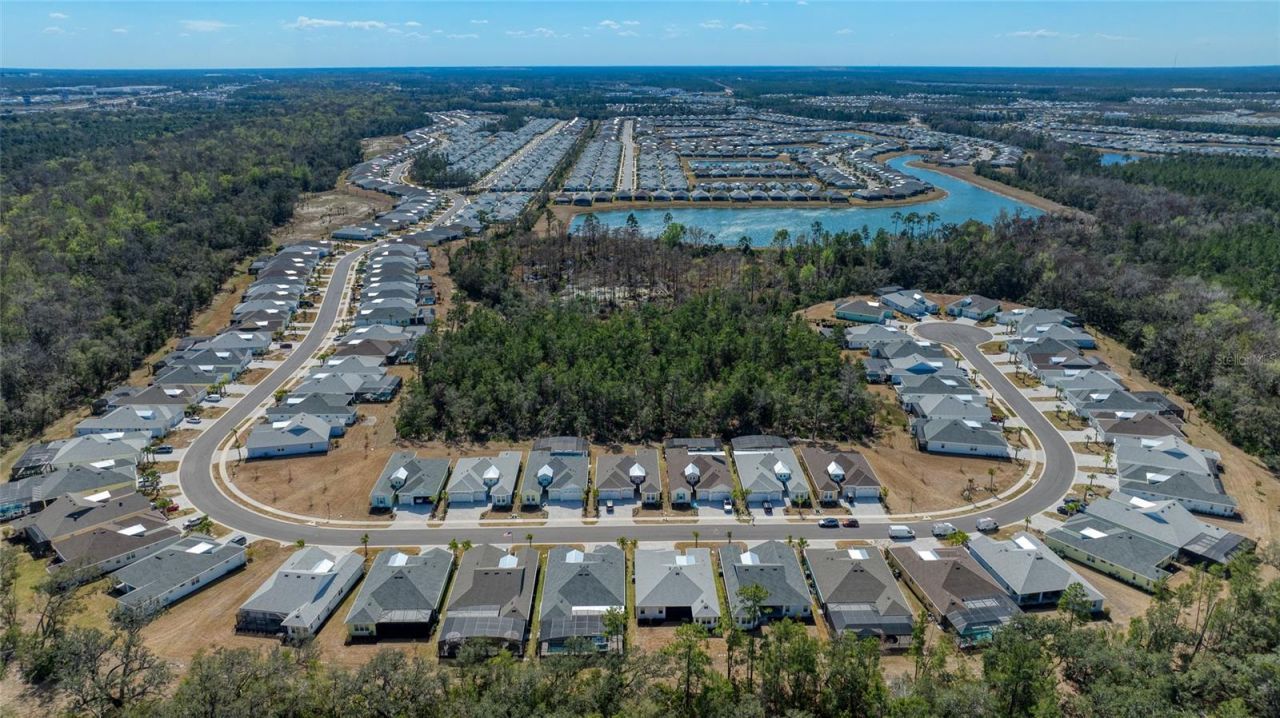 672 Hang Loose Way, Daytona Beach, FL 32124 Photo