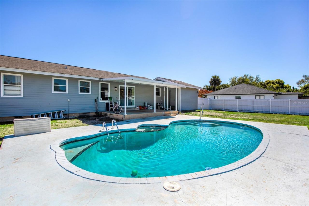 323 Greenwood Avenue, Lehigh Acres, FL 33936 Photo