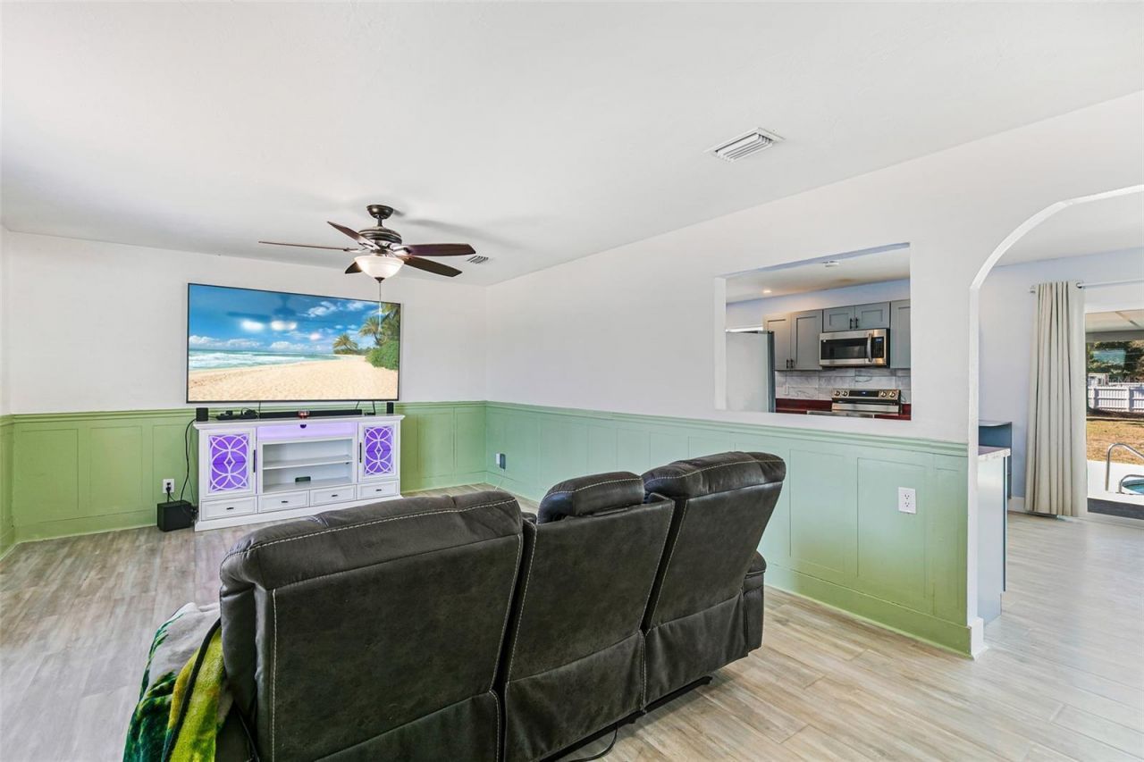 323 Greenwood Avenue, Lehigh Acres, FL 33936 Photo