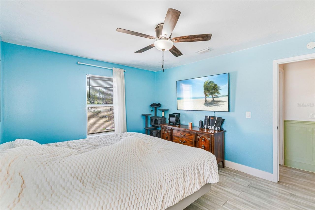 323 Greenwood Avenue, Lehigh Acres, FL 33936 Photo