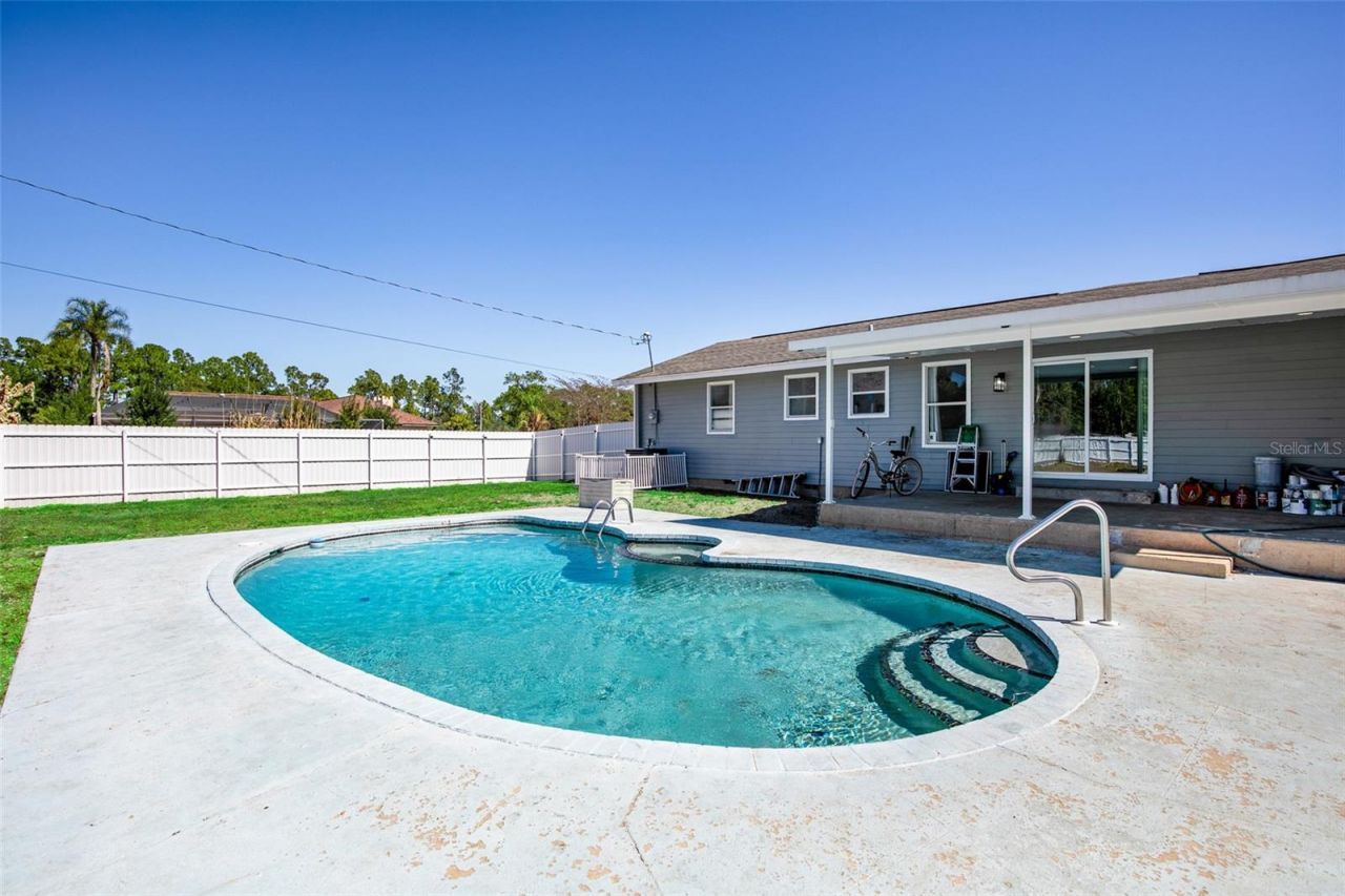 323 Greenwood Avenue, Lehigh Acres, FL 33936 Photo