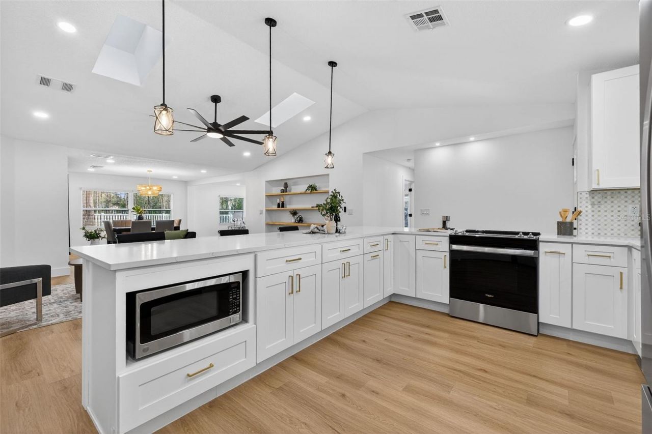 1120 Country Lane, Lutz, FL 33558 Photo