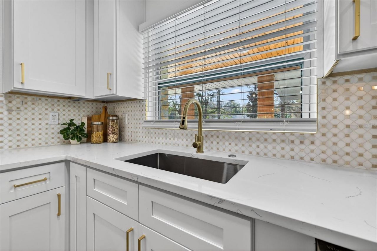 1120 Country Lane, Lutz, FL 33558 Photo