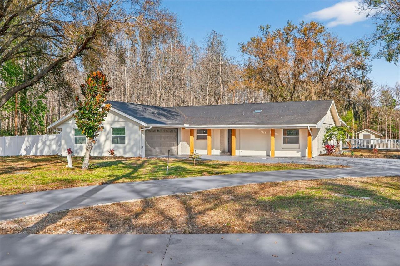 1120 Country Lane, Lutz, FL 33558 Photo