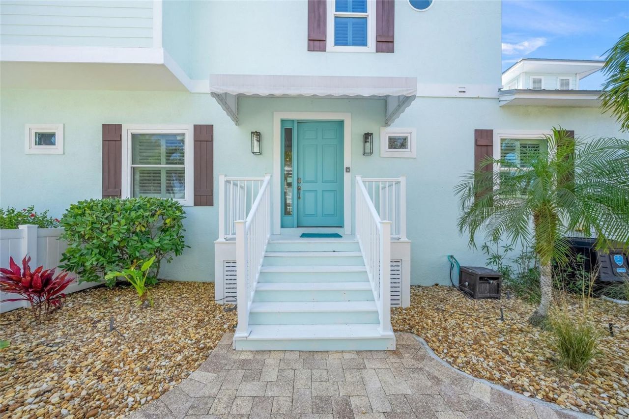 105 49th Street, Holmes Beach, FL 34217 Photo