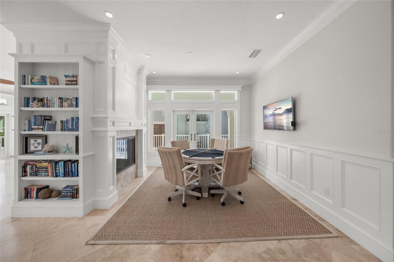 105 49th Street, Holmes Beach, FL 34217 Photo