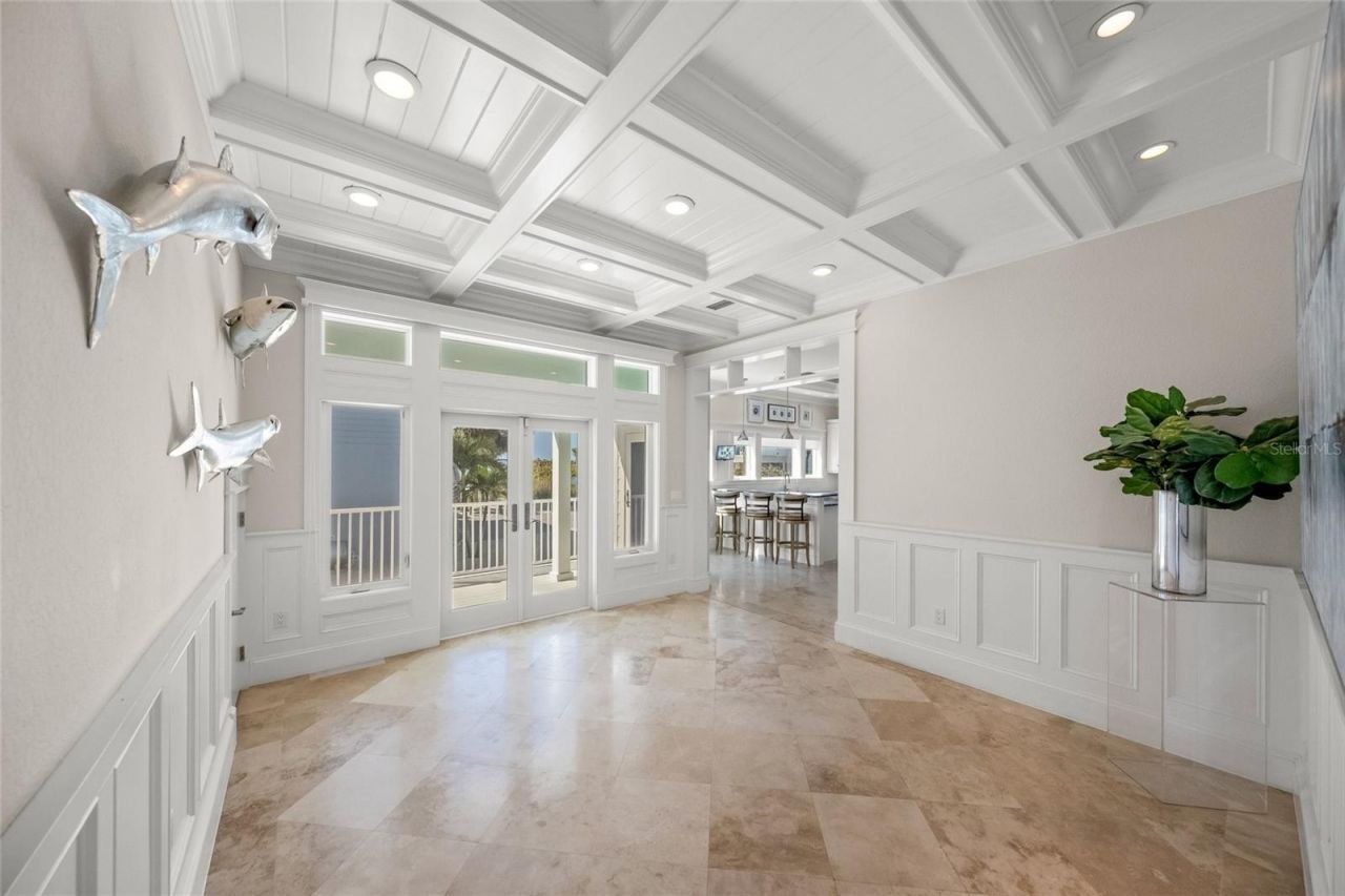 105 49th Street, Holmes Beach, FL 34217 Photo