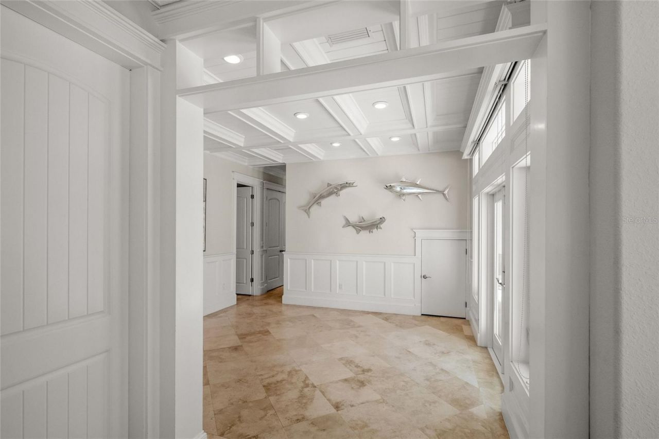 105 49th Street, Holmes Beach, FL 34217 Photo