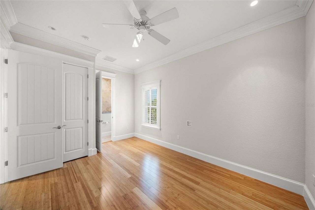 105 49th Street, Holmes Beach, FL 34217 Photo