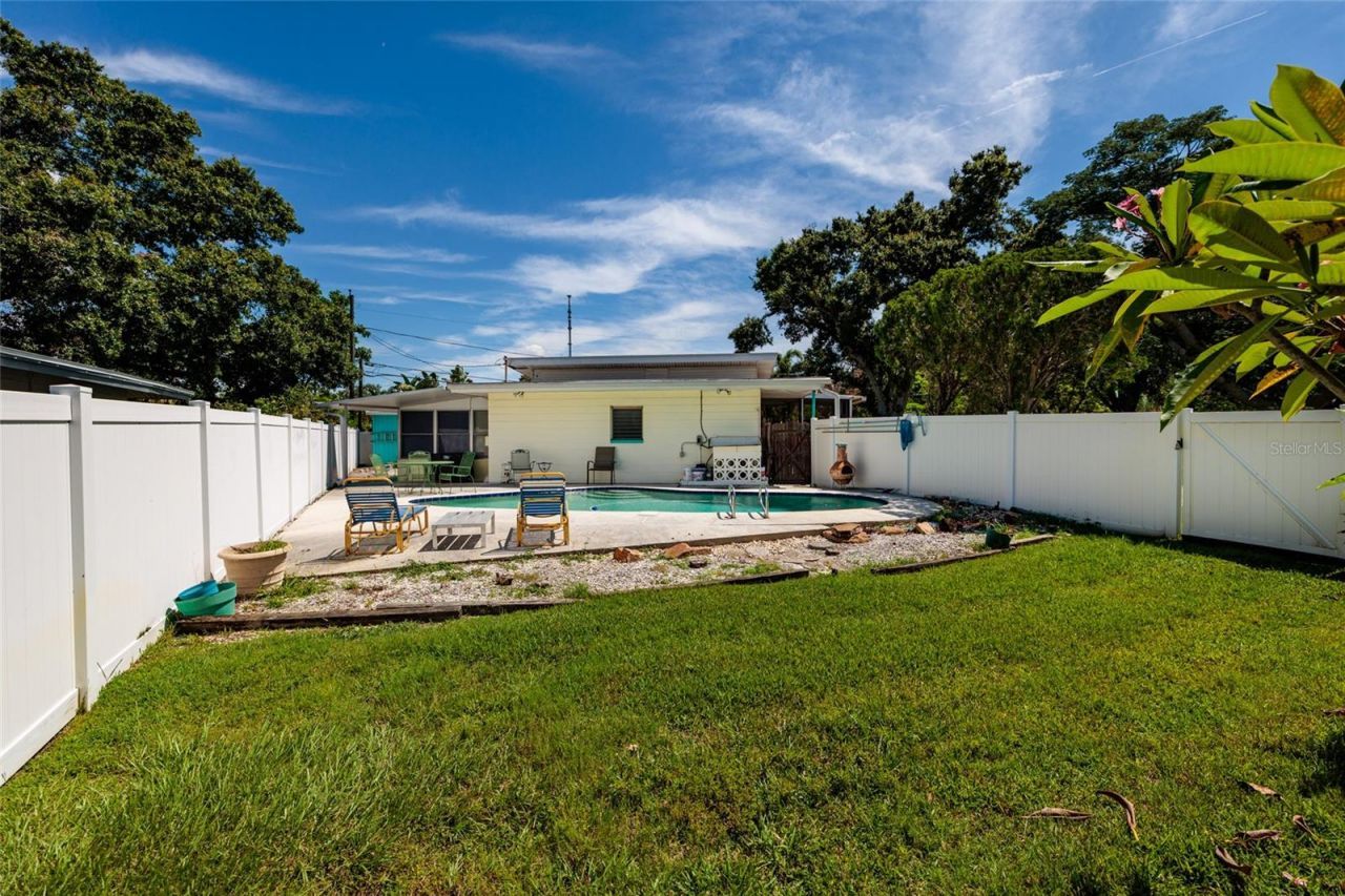 3700 56th Street N, Saint Petersburg, FL 33710 Photo