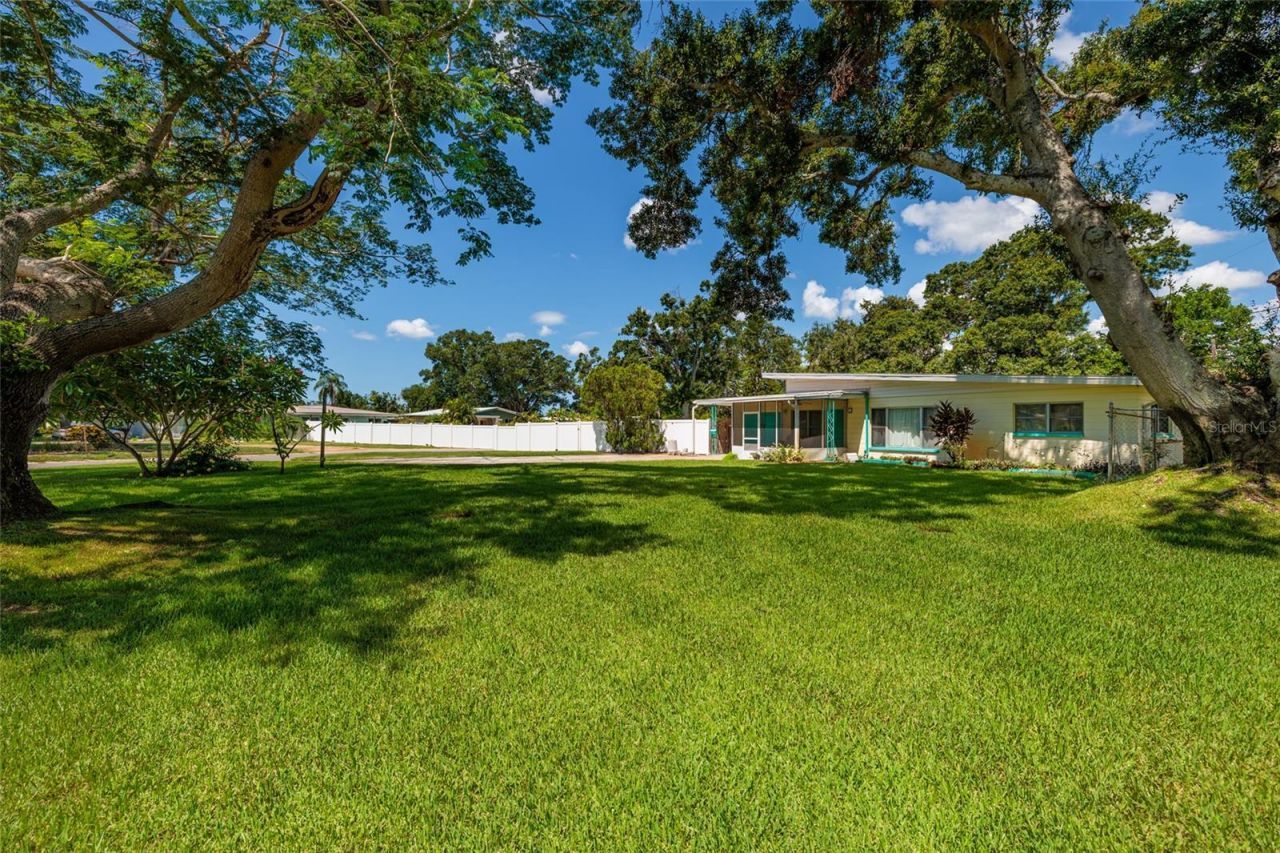 3700 56th Street N, Saint Petersburg, FL 33710 Photo