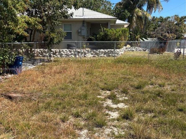 319 Tuskegee Street , Marathon, FL 33050