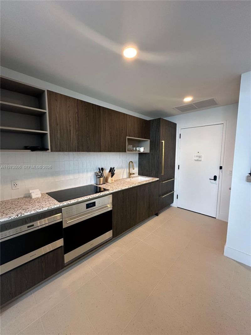 159 NE 6th St , Unit 4811, Miami, FL 33132 Photo