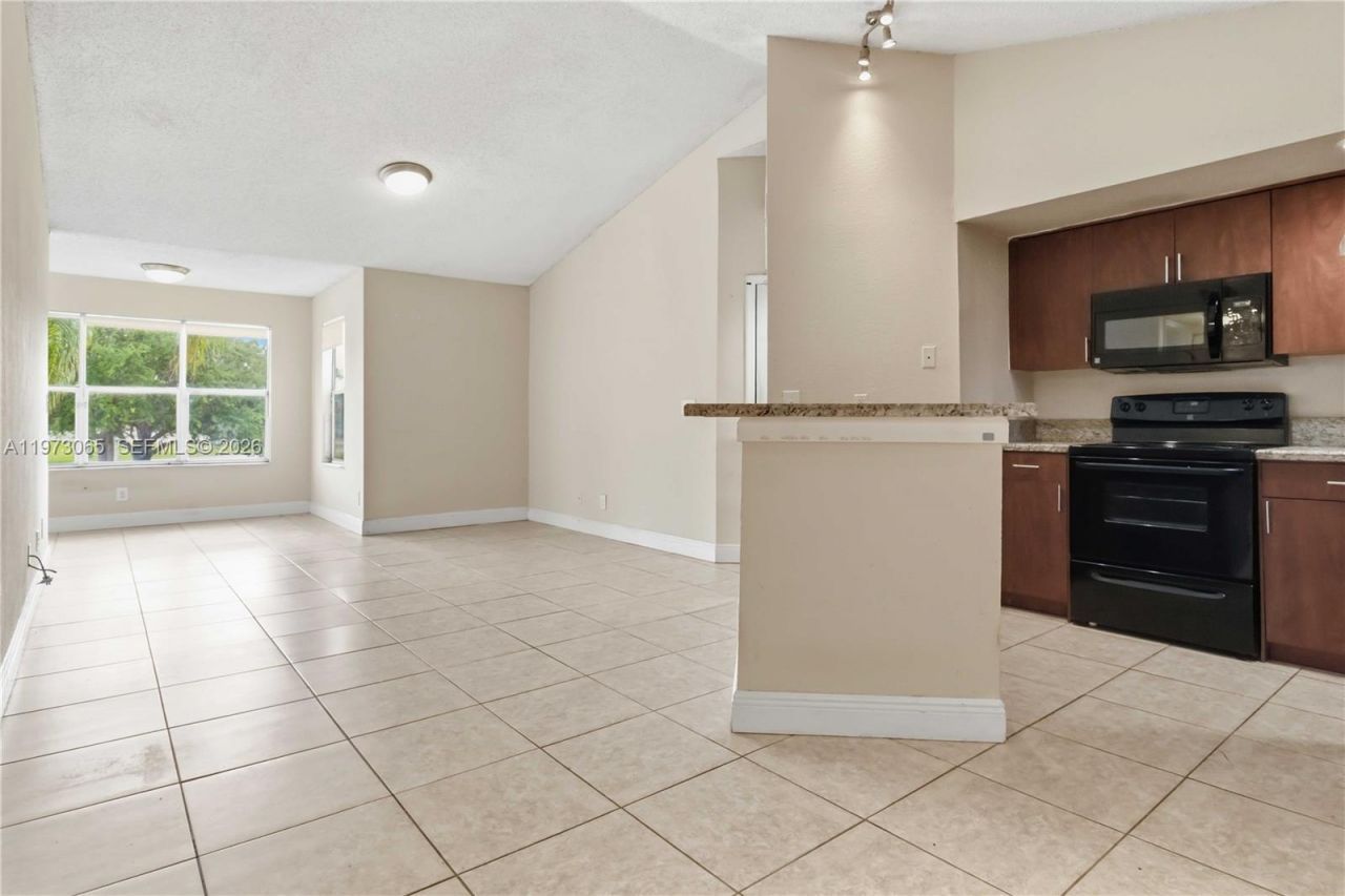 12760 Vista Isles, Unit 724, Sunrise, FL 33325 Photo