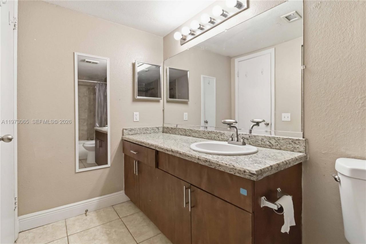 12760 Vista Isles, Unit 724, Sunrise, FL 33325 Photo