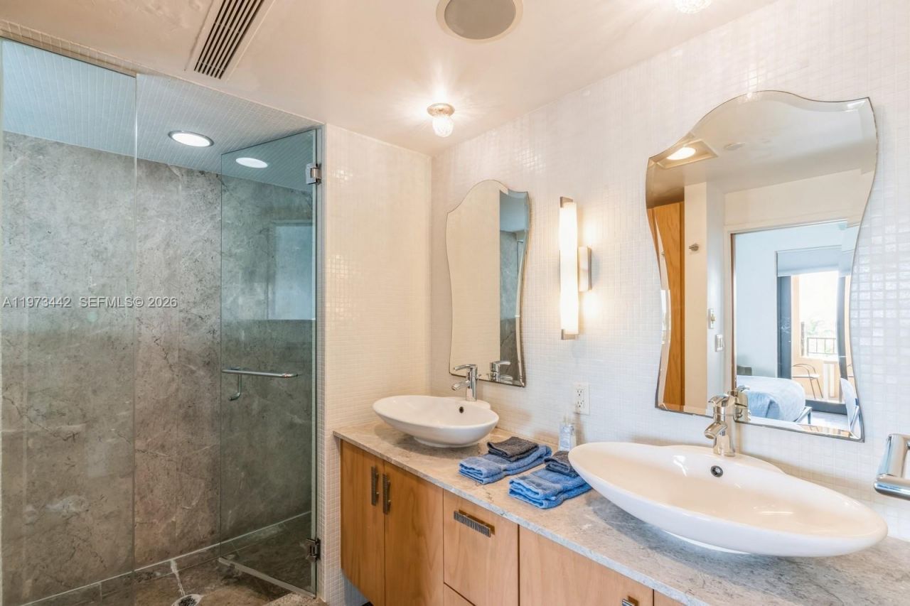 1330 Ocean Dr, Unit 4A, Miami Beach, FL 33139 Photo