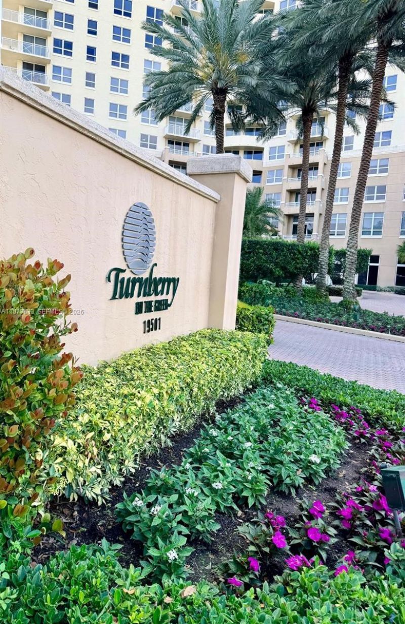 19501 W Country Club Dr, Unit 1011, Aventura, FL 33180 Photo