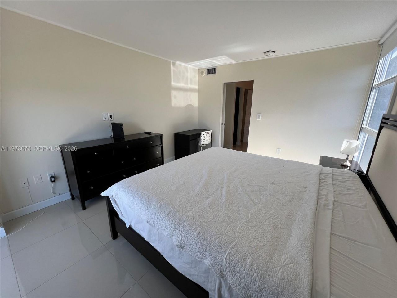 3731 N Country Club Dr, Unit 1424, Aventura, FL 33180 Photo