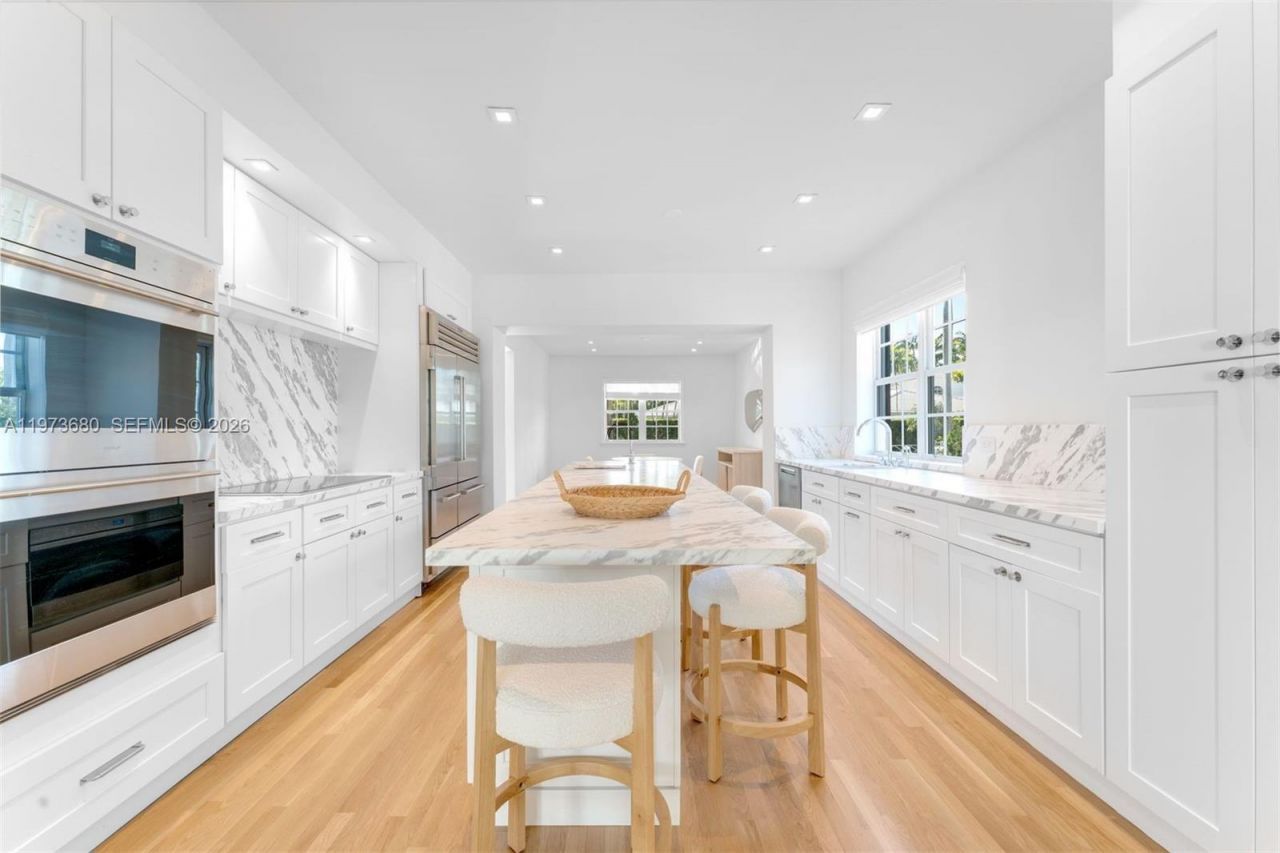 6675 Roxbury Ln , Miami Beach, FL 33141 Photo