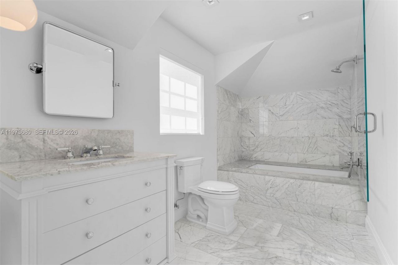 6675 Roxbury Ln , Miami Beach, FL 33141 Photo