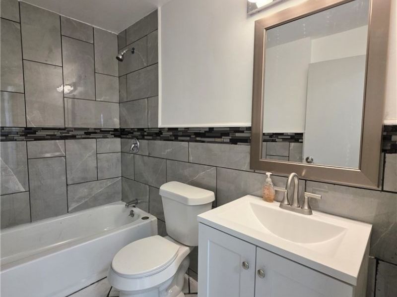 2606 Oberlin Avenue, Lorain, OH 44052 Photo 10