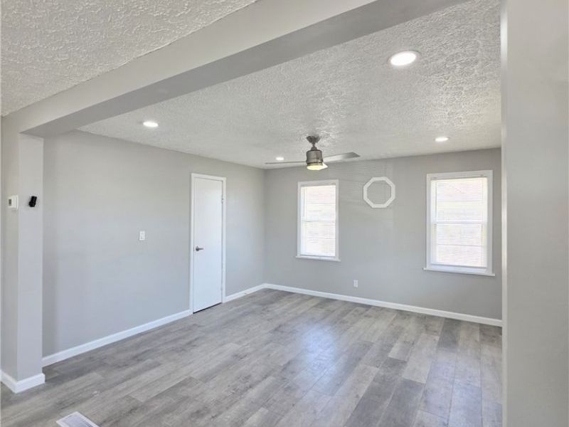 2606 Oberlin Avenue, Lorain, OH 44052 Photo 4