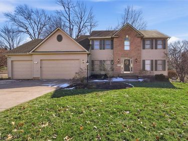 8732 Eastlynn Avenue NW, Massillon, OH 44646