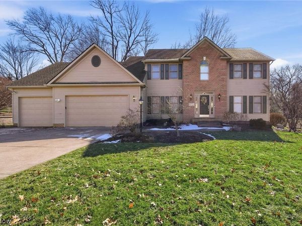 8732 Eastlynn Avenue NW, Massillon, OH 44646