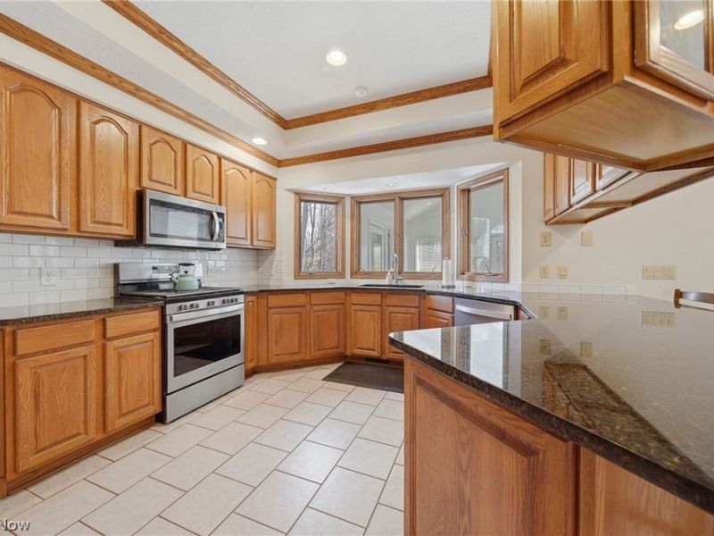 8732 Eastlynn Avenue NW, Massillon, OH 44646 Photo 11