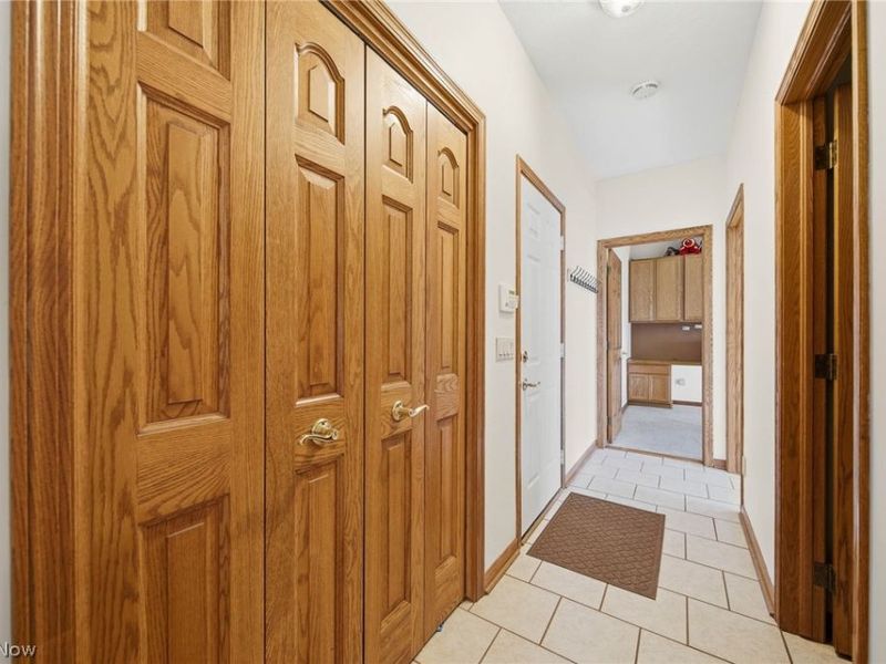 8732 Eastlynn Avenue NW, Massillon, OH 44646 Photo 17