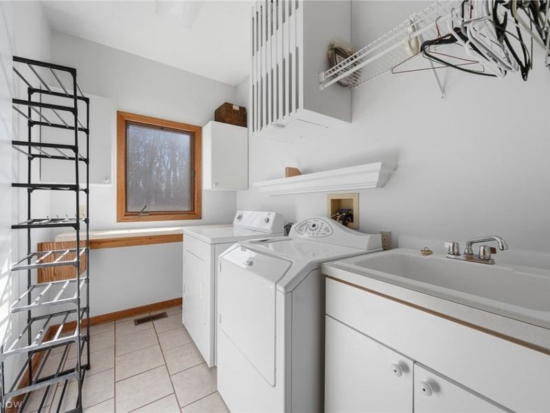 8732 Eastlynn Avenue NW, Massillon, OH 44646 Photo 20