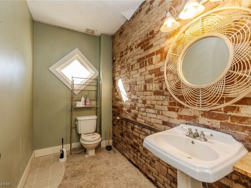 514 Reno Drive, Louisville, OH 44641 Photo 12