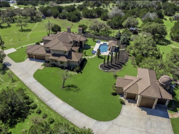 104 Falcon Crst, Boerne, TX 78006