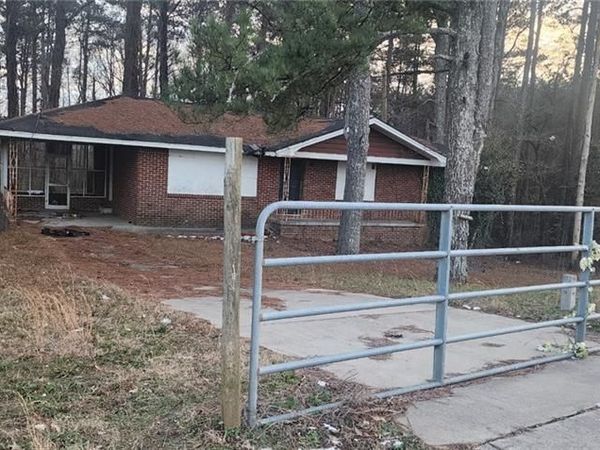 1882 Godby Road , Atlanta, GA 30349