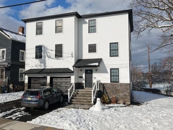 7 Maple St, Bloomfield, NJ 07003