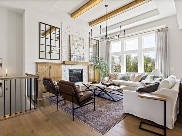 1095 Creekside Ranch Court, Raymore, MO 64084