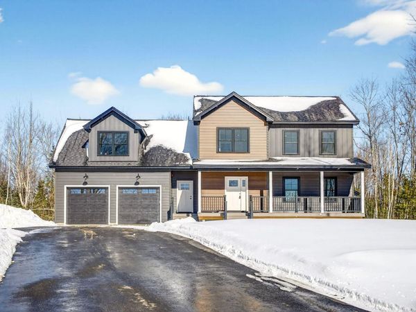 17 Betty Lane, Windham, ME 04062