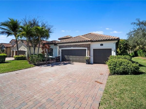 28520 Longford CT, BONITA SPRINGS, FL 34135