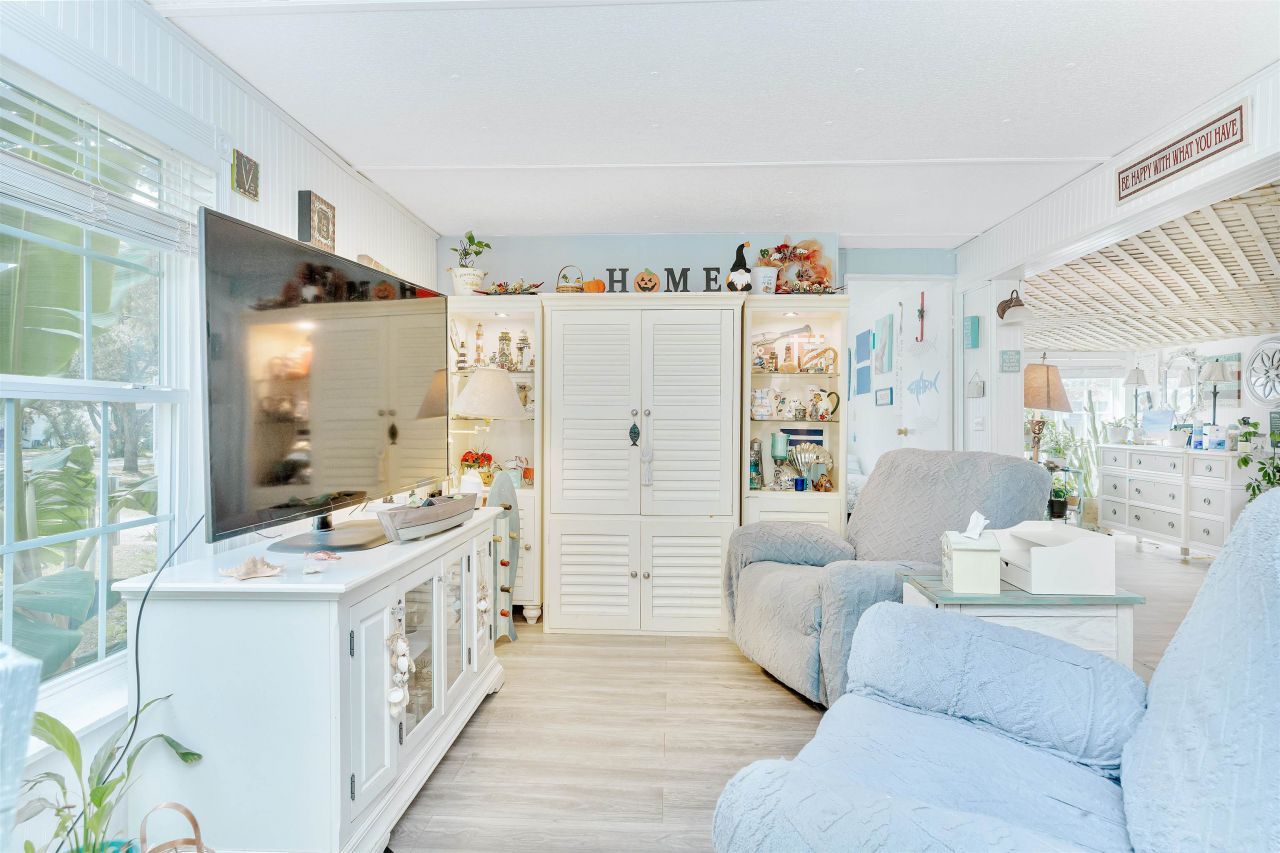 320 Clam Shell Circle  Photo 13