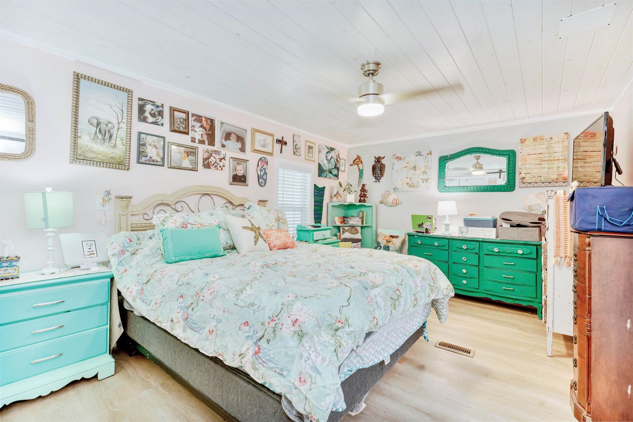 320 Clam Shell Circle  Photo 9