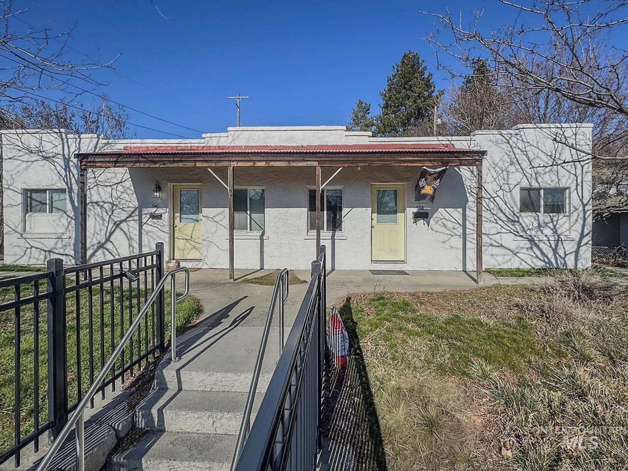 938/940 W A St, Moscow, ID 83843 Main Photo