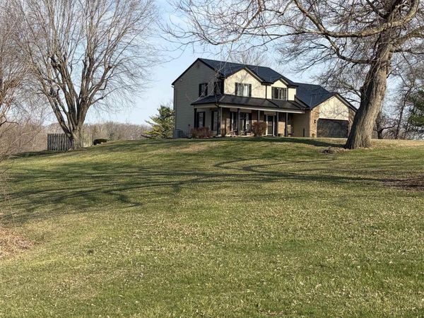 10501 N B Drive, Kendallville, IN 46755