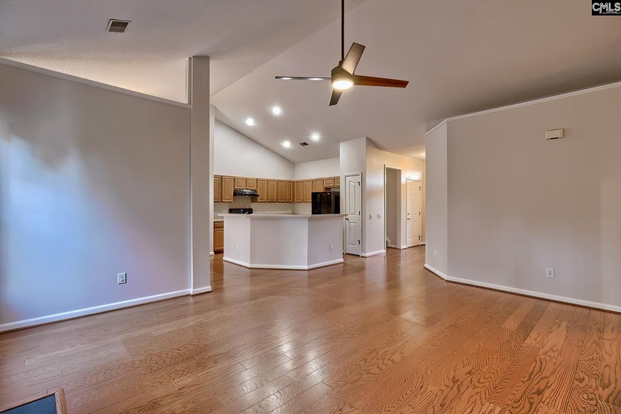 13 Stone Pine Court  Photo 6