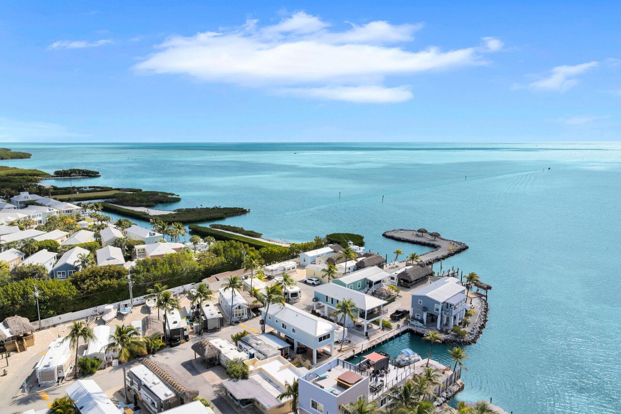 84961 Old Highway, Unit 18, Islamorada, FL 33036 Photo