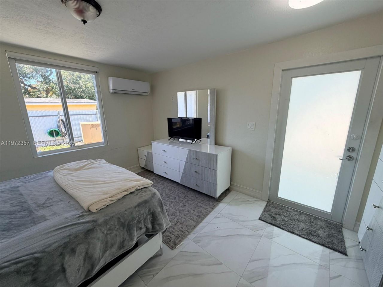 5801 NW 113th Ter , Unit 4, Hialeah, FL 33012 Photo