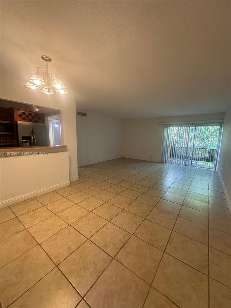 9487 SW 76th St , Unit M8, Miami, FL 33173 Photo