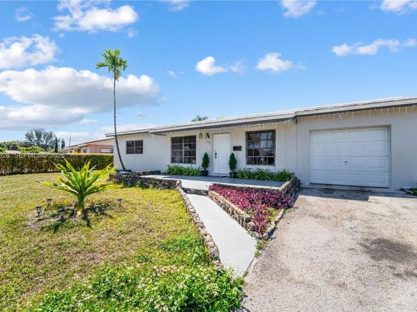 2020 SW 127th Ct, Miami, FL 33175