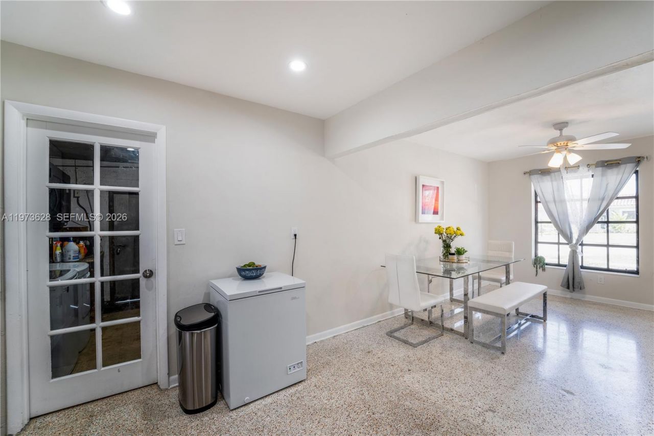 2020 SW 127th Ct, Miami, FL 33175 Photo